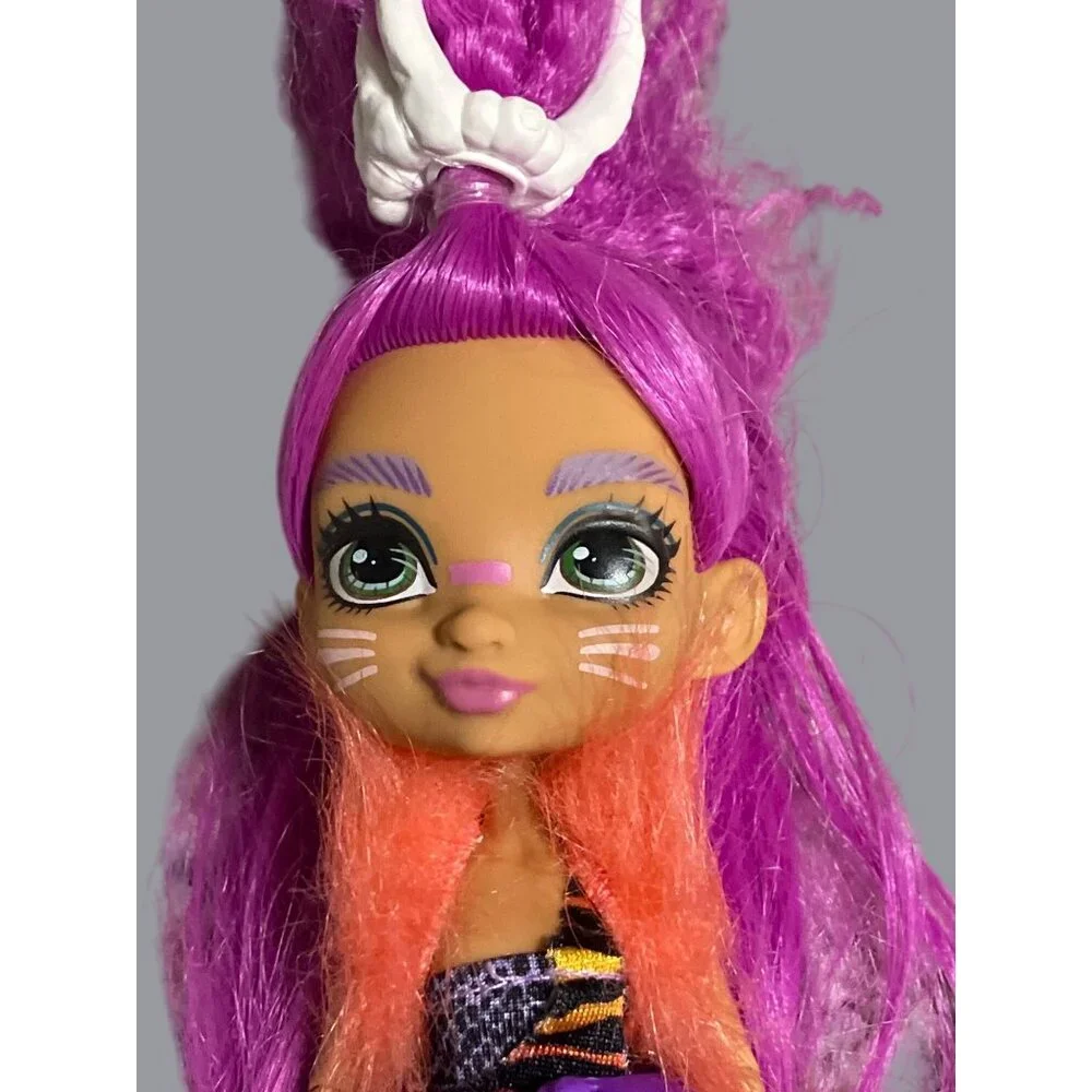 Mattel Cave club dolls Roaralai and Tella Dolls